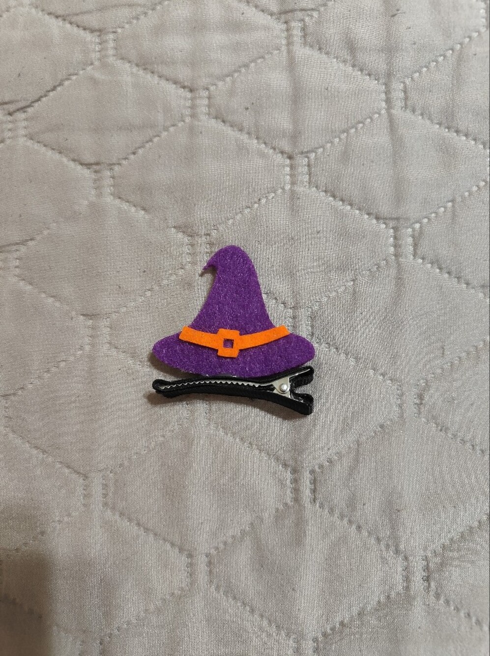 Witch Hat Hair Clip - Picture 2 of 2